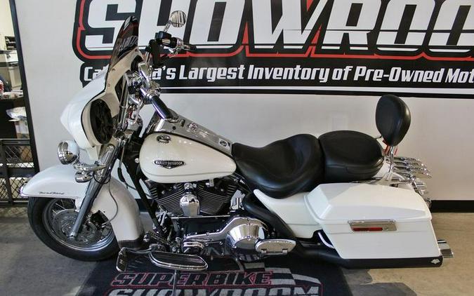 2004 Harley-Davidson® FLHRCI - Road King® Classic