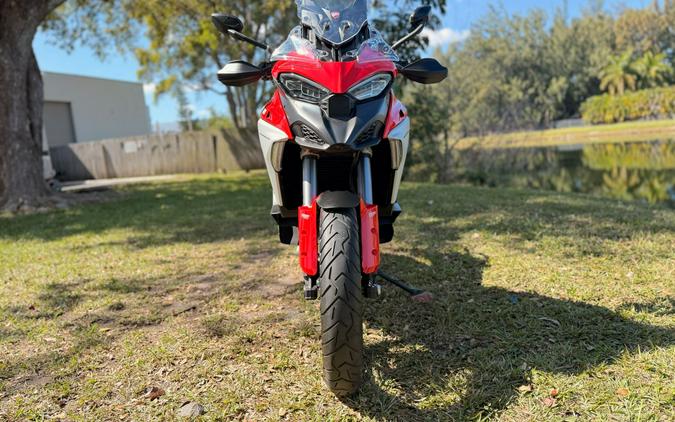 2022 Ducati Multistrada V4 S Travel & Radar