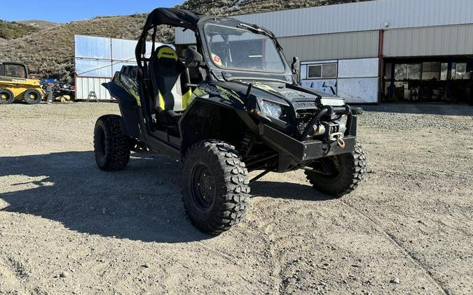 2013 Polaris® RZR XP™ 900 EPS Stealth Black and Evasive Green LE