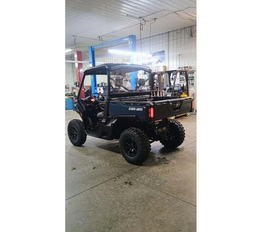 2025 Can-Am® Defender XT HD10