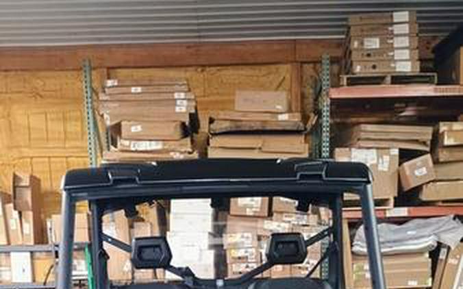 2025 Can-Am® Defender XT HD10