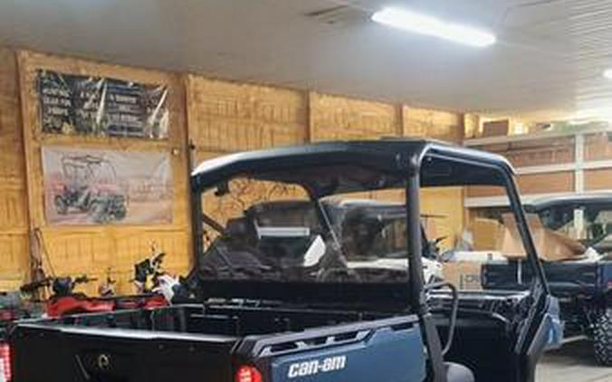 2025 Can-Am® Defender XT HD10