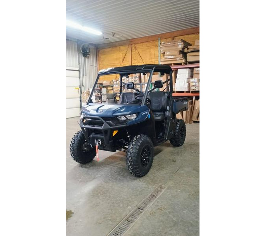 2025 Can-Am® Defender XT HD10