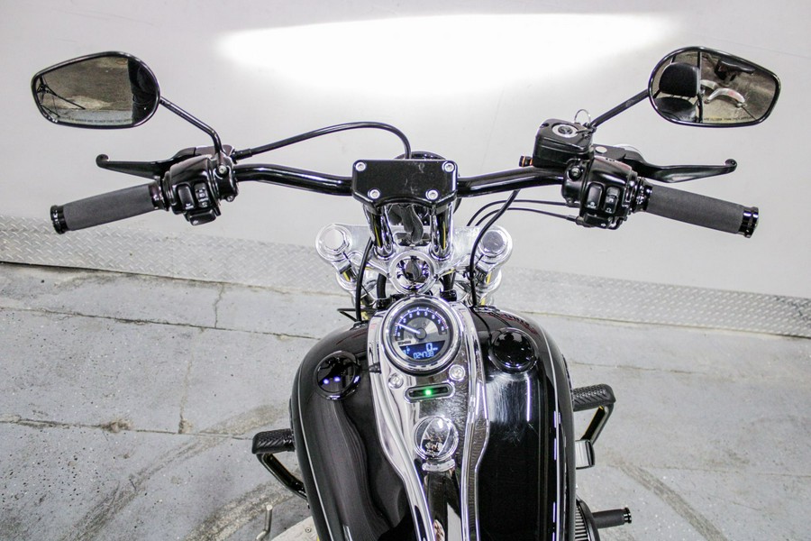 2010 Harley-Davidson Dyna® Wide Glide®