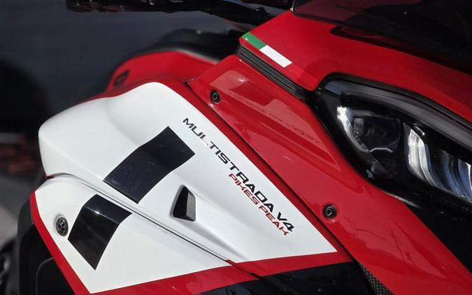 2023 Ducati Multistrada V4 Pikes Peak