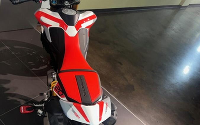2027 Ducati HYPERMOTARD V2 SP