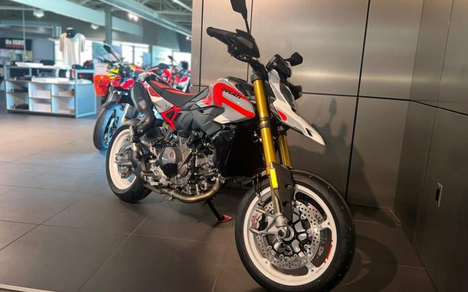 2027 Ducati HYPERMOTARD V2 SP