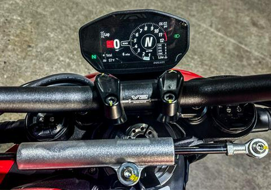 2024 Ducati Streetfighter V2