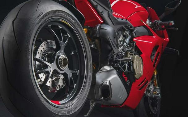 2024 Ducati Panigale V4 S