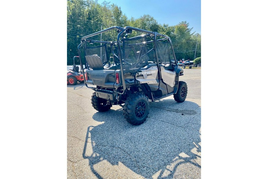 2023 Honda Pioneer 1000-5 Deluxe