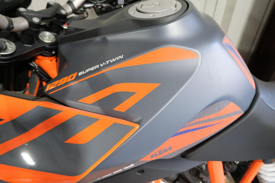 2023 KTM SUPER DUKE 1290 GT