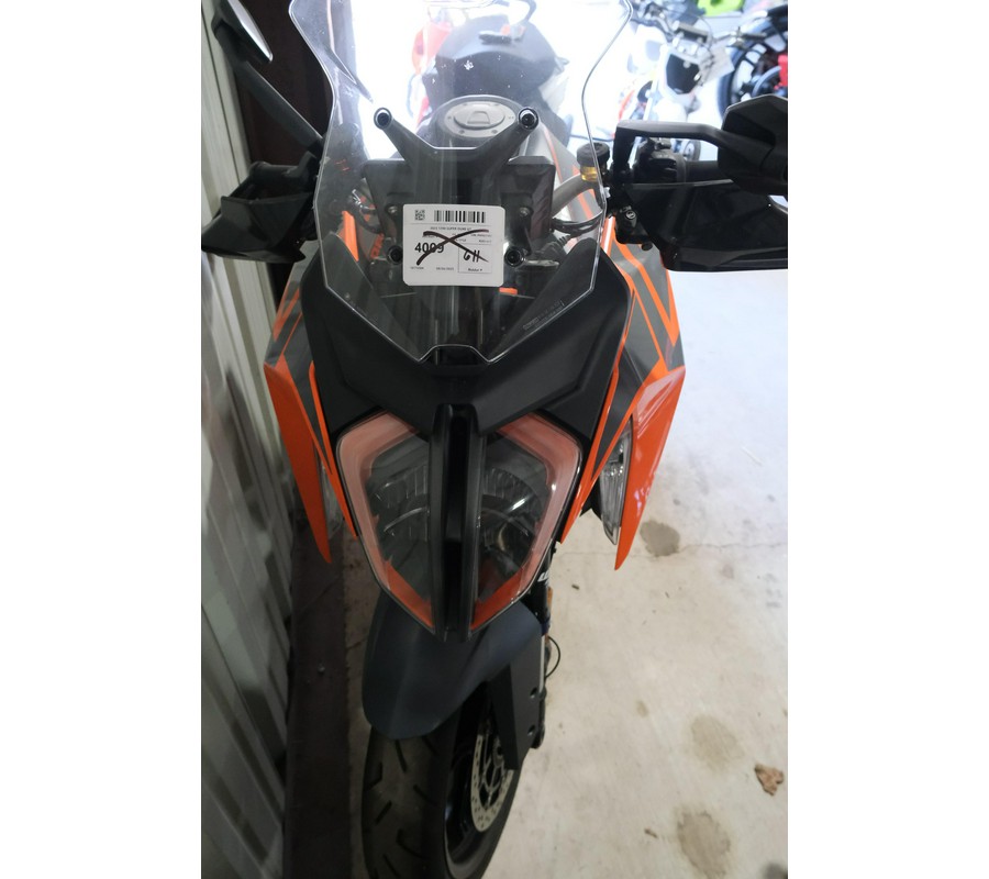 2023 KTM SUPER DUKE 1290 GT