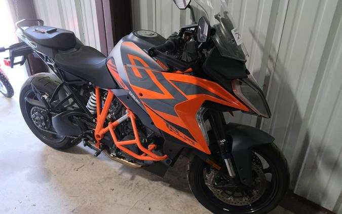 2023 KTM SUPER DUKE 1290 GT