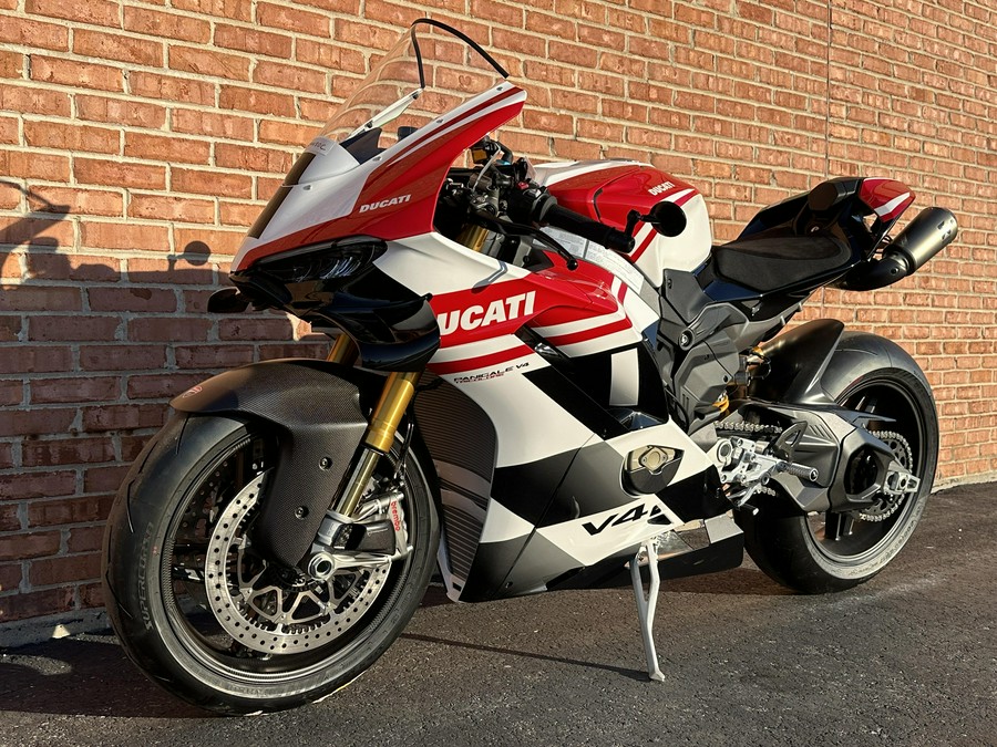 2025 Ducati Panigale V4 Tricolore
