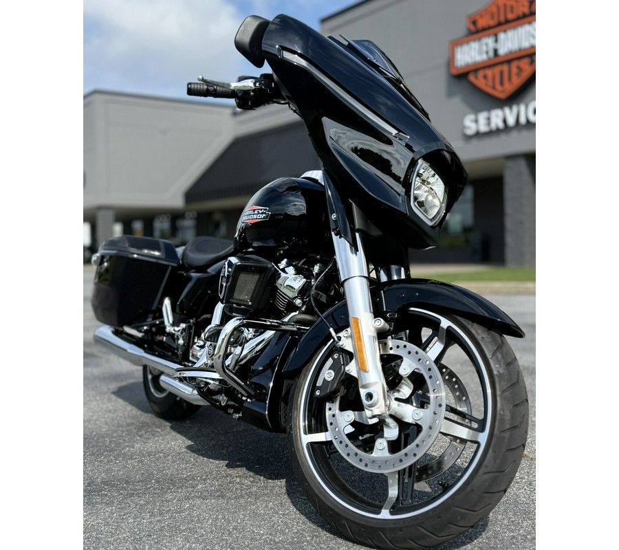 FLHX 2024 Street Glide®