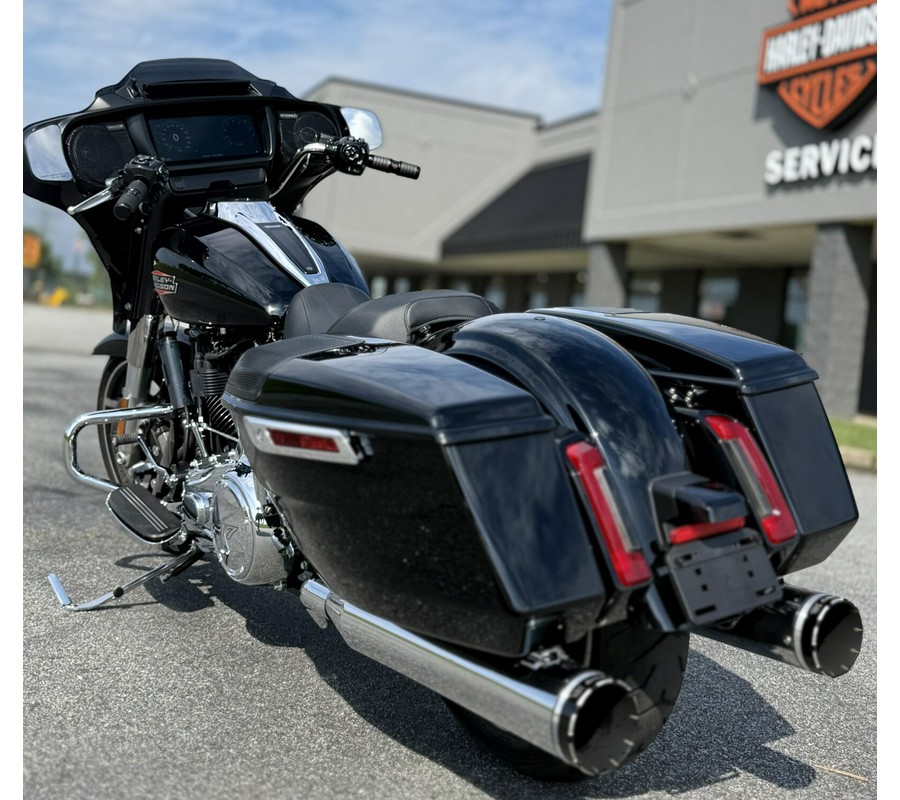 FLHX 2024 Street Glide®