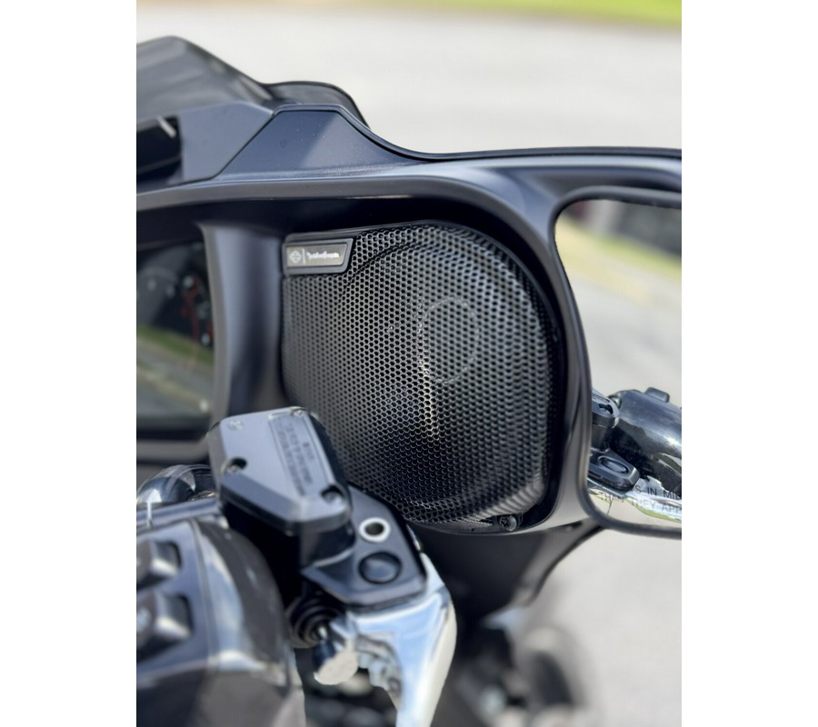 FLHX 2024 Street Glide®