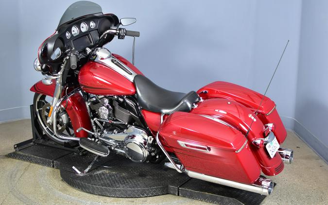 2020 Harley-Davidson Street Glide Stiletto Red