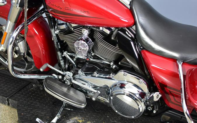 2020 Harley-Davidson Street Glide Stiletto Red