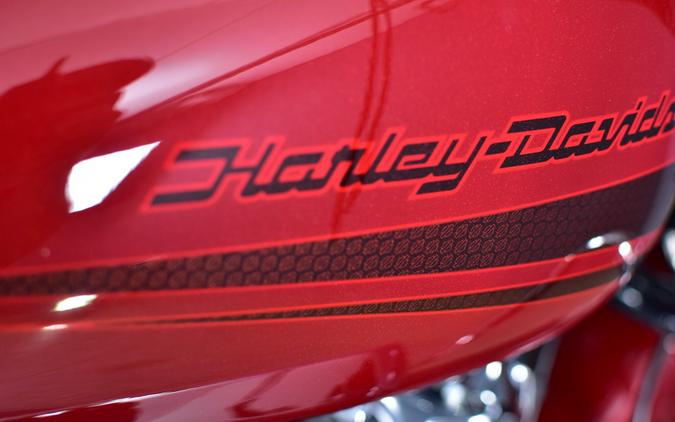 2020 Harley-Davidson Street Glide Stiletto Red