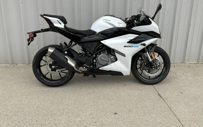 2025 CFMOTO 300SS