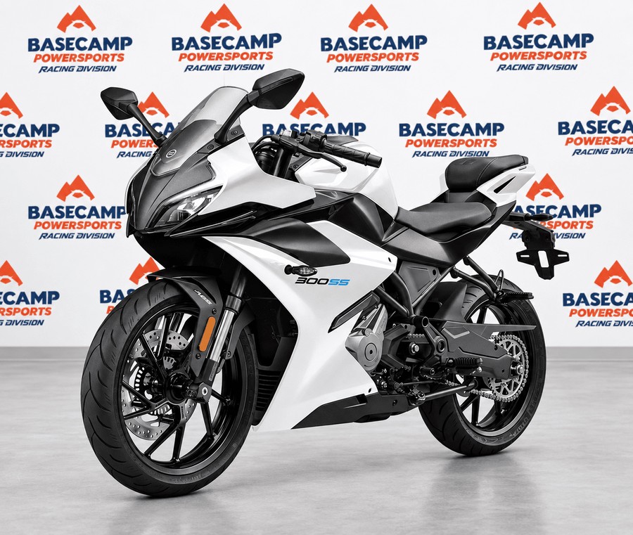 2025 CFMOTO 300SS