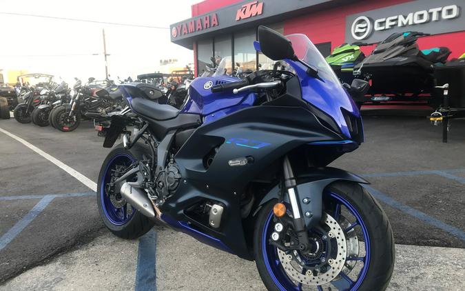 2022 Yamaha YZF-R7 CA