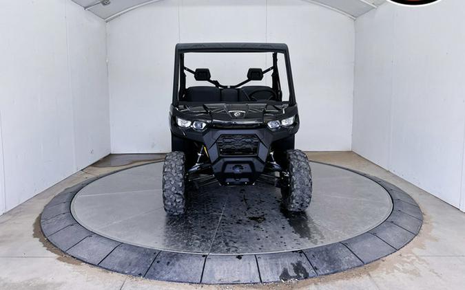 2026 Can-Am Defender DPS HD9 Stealth Black