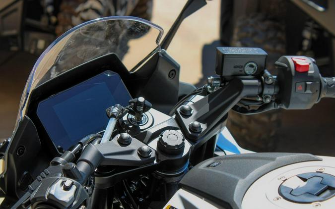 2026 SUZUKI GSX-8R