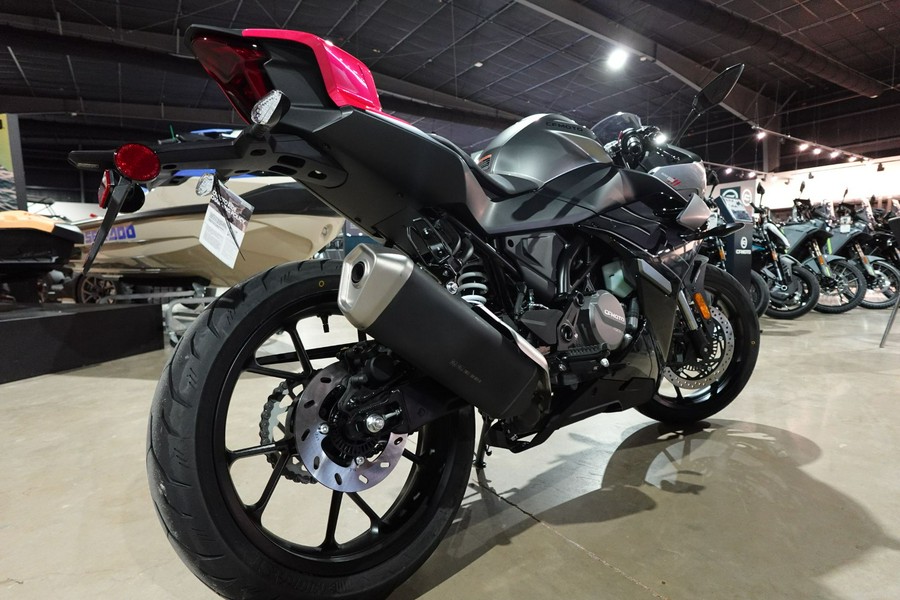 2026 CFMOTO 300SS