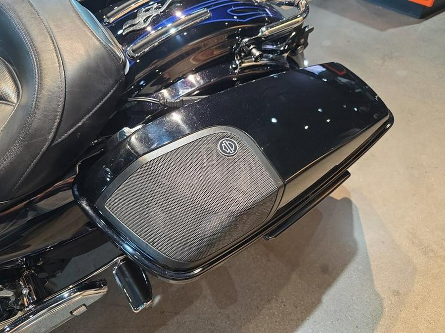 2016 Harley-Davidson® FLHXSE - CVO™ Street Glide®