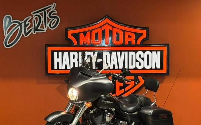 2016 Harley-Davidson® FLHX - Street Glide®