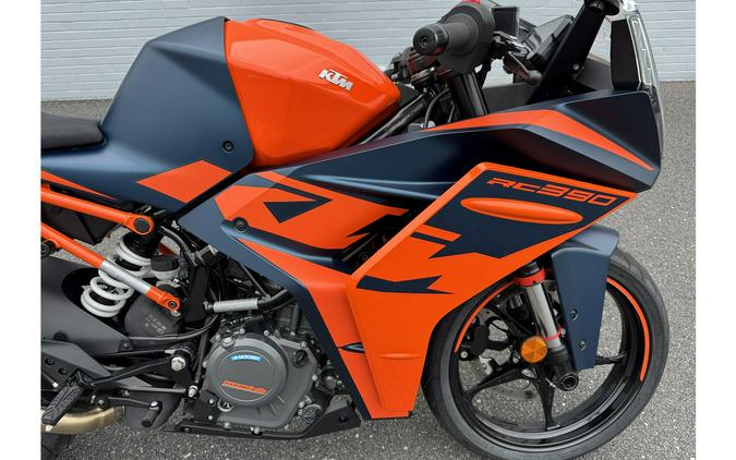 2022 RC390 - KTM