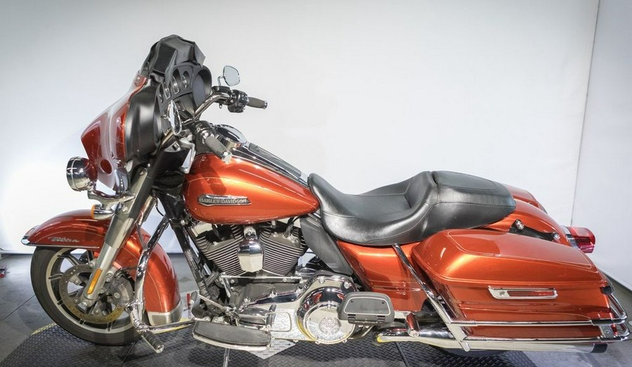 2014 Harley-Davidson® FLHTCU - Electra Glide® Ultra Classic®