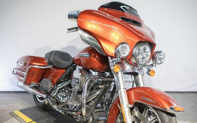 2014 Harley-Davidson® FLHTCU - Electra Glide® Ultra Classic®