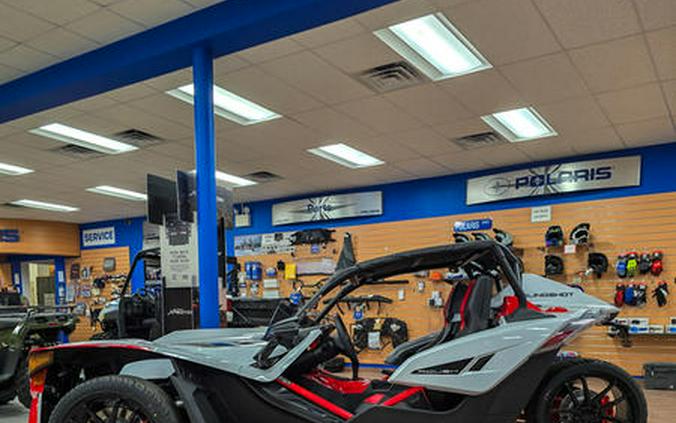 2024 Polaris Slingshot® ROUSH® Edition Manual