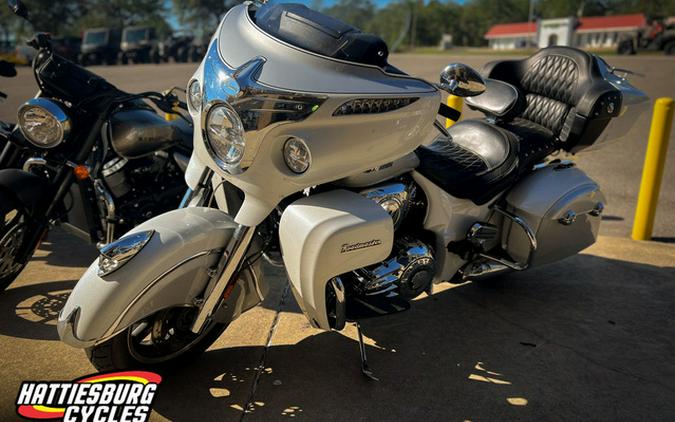 2018 Indian Roadmaster ABS Pearl White Over Star Silver
