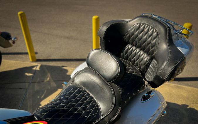 2018 Indian Roadmaster ABS Pearl White Over Star Silver