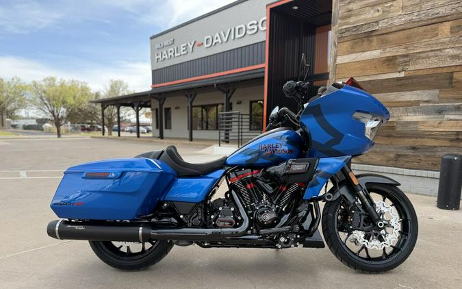 2026 Harley-Davidson® CVO Road Glide ST Electric Coast