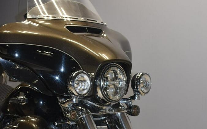 2020 Harley-Davidson Tri Glide Ultra FLHTCUTG