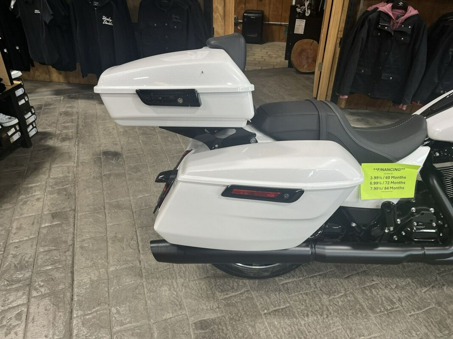 2024 Harley-Davidson Street Glide® White Onyx Pearl - Chopped Tour Pack-Bars and more....