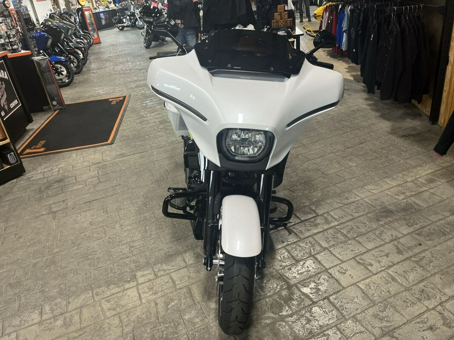 2024 Harley-Davidson Street Glide® White Onyx Pearl - Chopped Tour Pack-Bars and more....