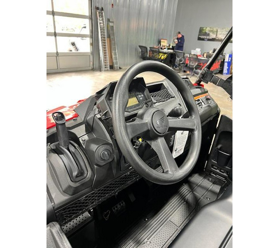 2026 Honda PIONEER 700 2