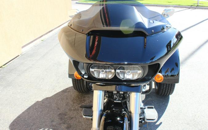 Harley-Davidson® Road Glide 3 2024 FLTRT 852393T VIVID BLACK W/ PINSTRIPE