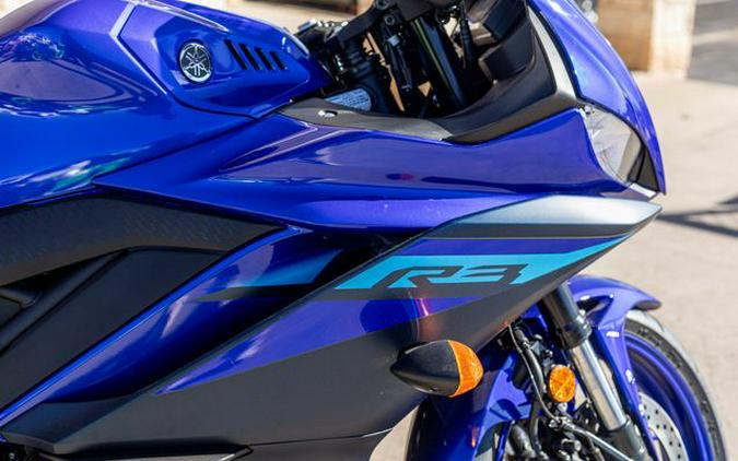 New 2024 YAMAHA YZFR3 ABS TEAM BLUE