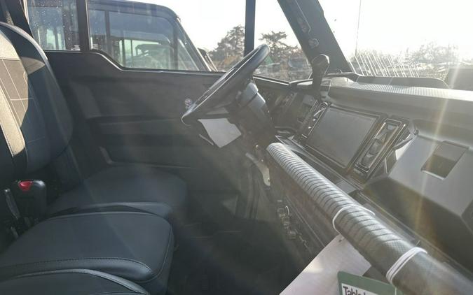 2026 Can-Am Defender MAX XT CAB HD11