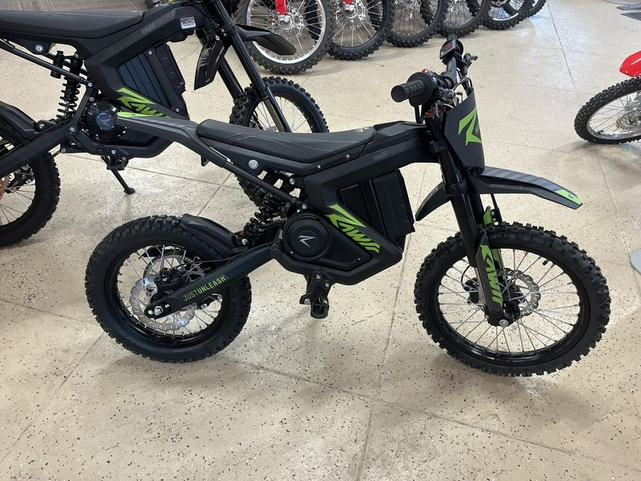 2025 RAWRR Mantis Mini R17