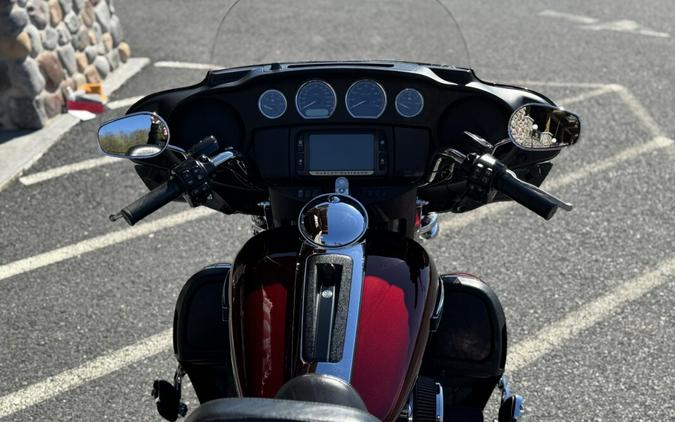 FLHTCUTG 2015 Tri Glide Ultra