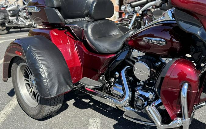 FLHTCUTG 2015 Tri Glide Ultra