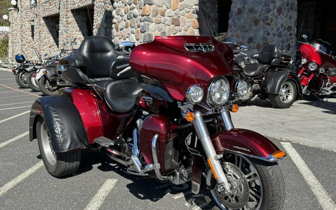 FLHTCUTG 2015 Tri Glide Ultra